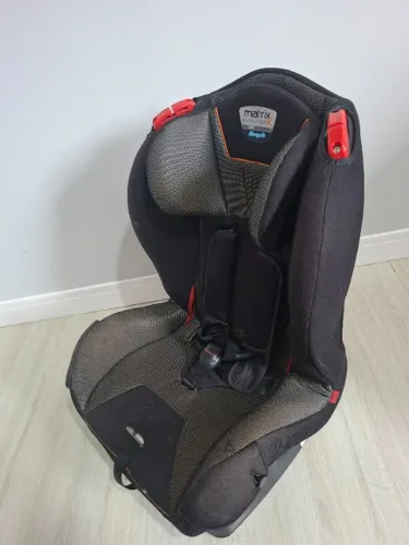 Cadeirinha para carro Burigotto. Modelo Matrix Evolution K
