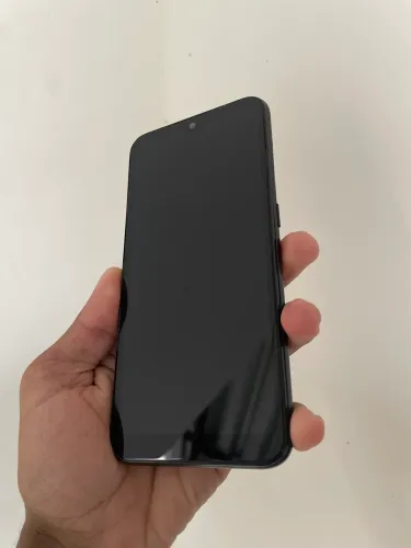 Vendo Samsung A01 , 32g acompanha cabo carregador