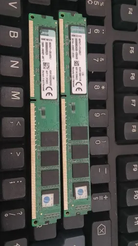 Dois pentes de memória ram 16 gigas ddr3