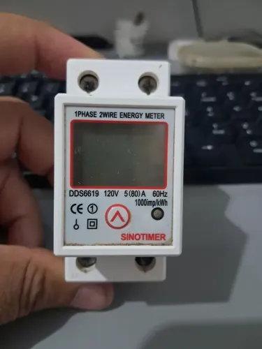Medido de energia com reset