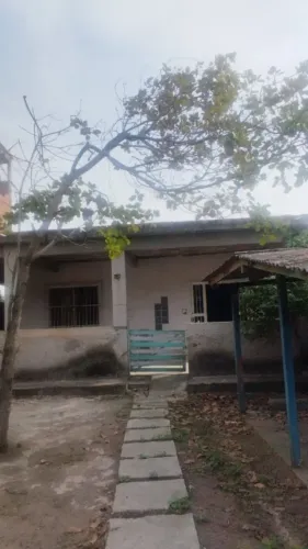 Casa Espaçosa com Quintal, 2 quartos, em Piabetá (Guarani)