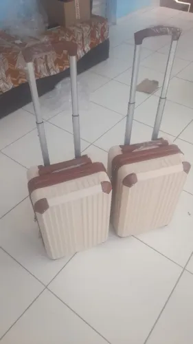 Vendo malas de viagem cada!