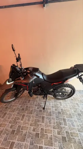 Yamaha XTZ 250 Lander Connected 2025