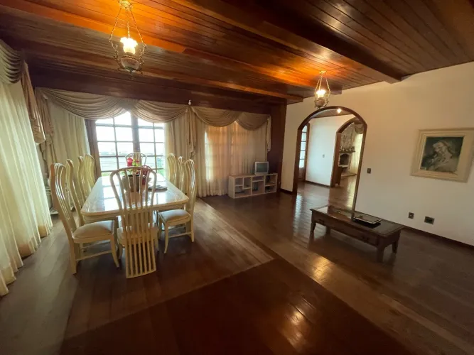 (31574) para aluguel - Casa com 4 quartos, 6 vagas, no Belvedere