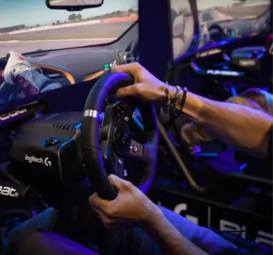 Volante Logitech G920 Driving Force para Xbox Series XS, Xbox One e PC - NOVO LACRADO