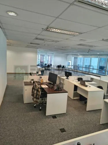 Locação de Sala Comercial de Alto Padrão na Cidade Monções, São Paulo-SP: 5 Salas, 4 Banhe
