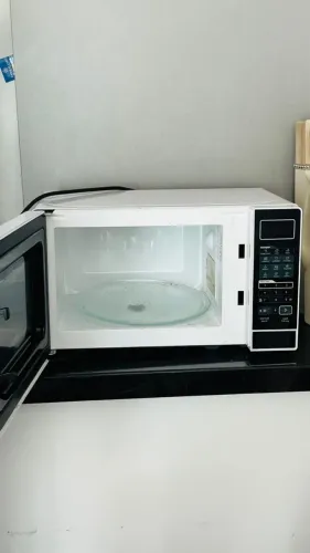 Microondas MIDEA 220v