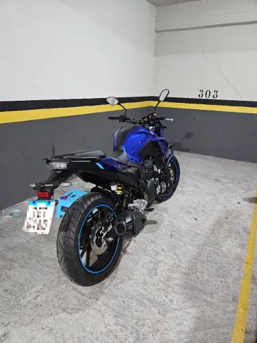 Yamaha FZ25 2025 - 3.000 km | Único dono | Impecável