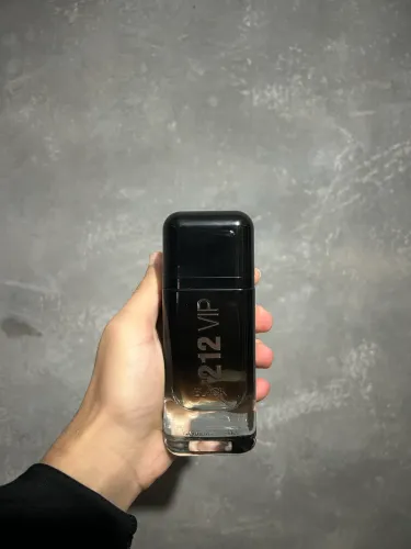 212 Vip Black
