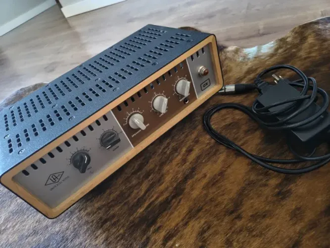 UNIVERSAL AUDIO OX ? REACTIVE LOAD BOX & AMP RECORDING SYSTEM (MAVERICK GUITARS)