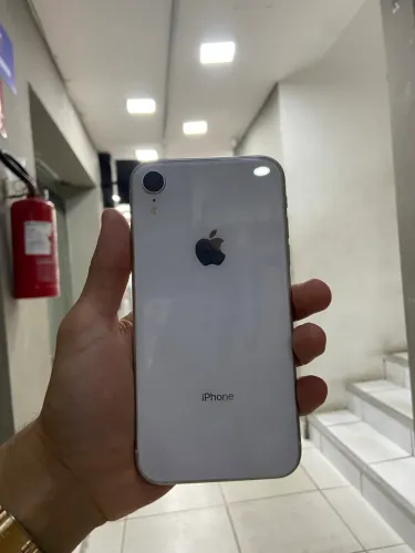 iPhone XR - Branco/128gb