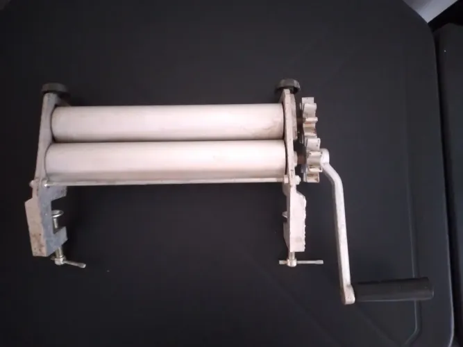 Máquina de fazer pastel