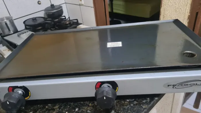 Chapa a gás ideal pra hambúrguer e espetinho vendo ou troco por bicicleta 