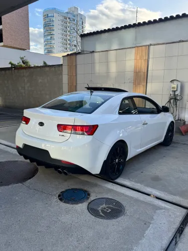 Kia Motors Cerato Koup 2.0 16V Aut. 2012