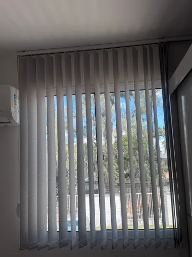 2 Cortinas  persianas 1.50m X 1.50m
