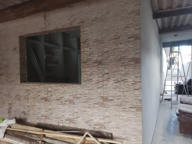 Trabalho com obras faço troca por carro ou moto