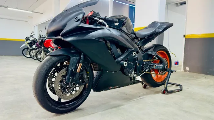 GSX-R750 W SRAD PRETA 2008/2009