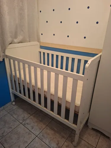 Berço americano com colchão 