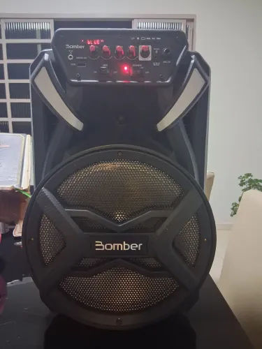 Caixa de Som Bomber