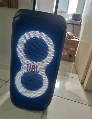 Caixa JBL Parte box 320