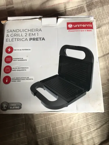 Vendo essa sanduicheira nova numa usada ta na caixa ainda ótima qualidade