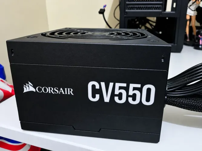 Fonte Corsair CV550 550W
