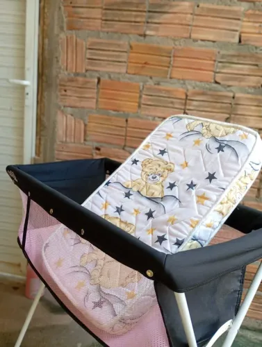 Bercinho cama e mosquiteiro em perfeito estado