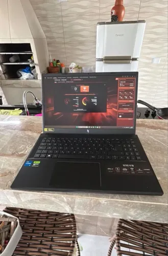 Notebook Acer v15, i5 13h, rtx 4050 e 16gb de ram (troco em MacBook)