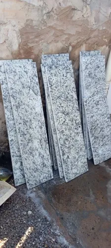 Lote de 10 Peças de Placas de Granito.