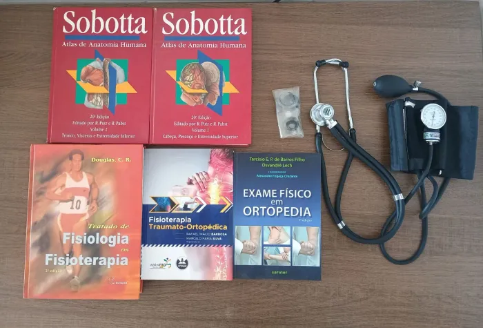 Livros e Equipamentos - Fisioterapia