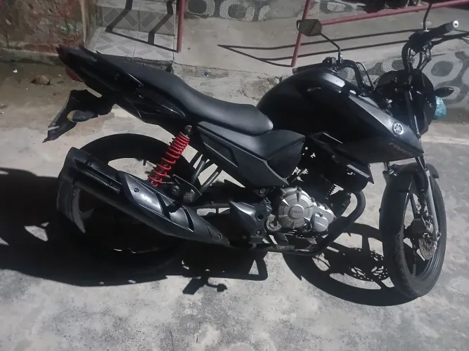 Vendo Fezer 150 2015 Completa