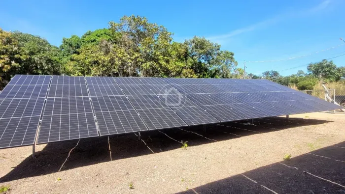 TERRENO COM USINA FOTOVOLTAICO