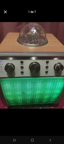 Caixa de som mini system.