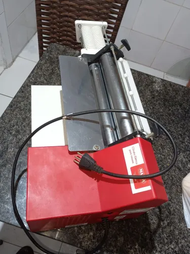 Vendo cilindro de massa elétrico