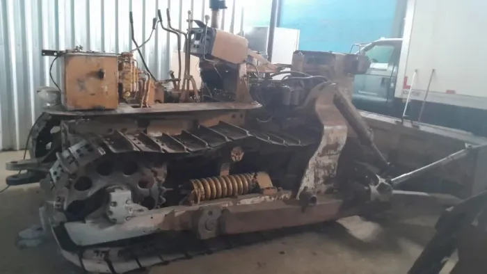 TRATOR FIATALIS AD7B CARCACINHA