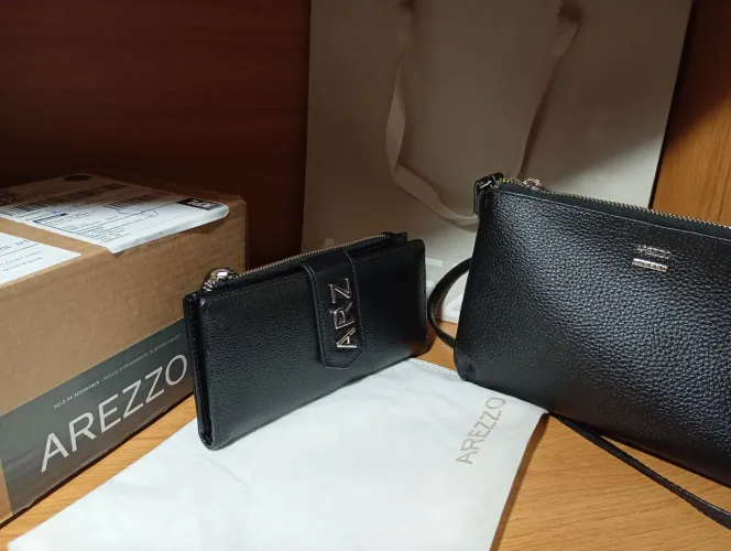 Carteira Arezzo e bolsa original