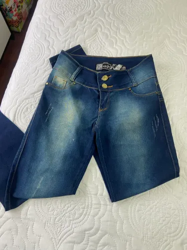Calça feminina 