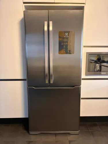 Geladeira Electrolux French Door 579L - Compressor e placa novos/2025 NÃO FAÇO ENTREGA