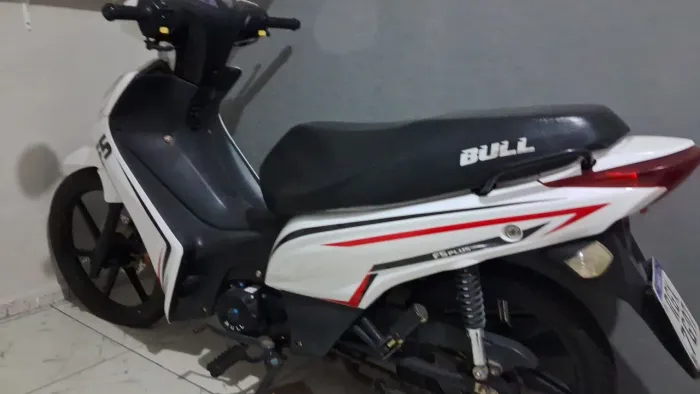Moto bull