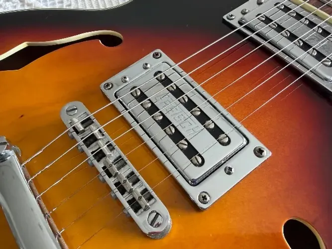 Guitarra Tagima blues 3000 - impecável.