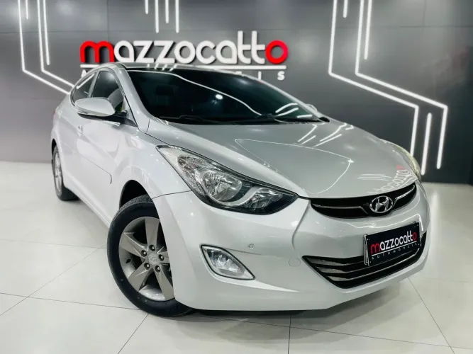 Hyundai Elantra GLS 2.0 16V Flex Aut. 2013