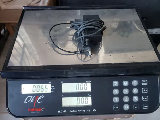 Balança digital Balmak 15kg otimo estado funcionando tudo
