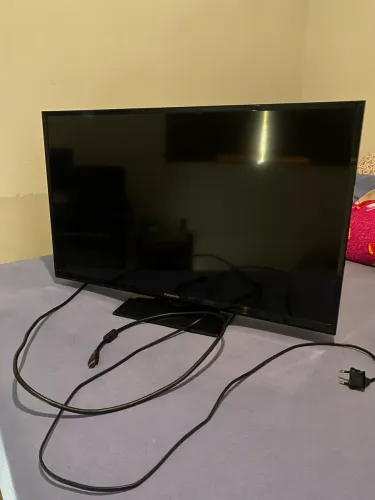 Smart TV Panasonic 32 LED em ótimo estado