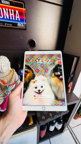 iPad Pro 256GB 10,5 Wi-Fi + Celular - Sem detalhes 