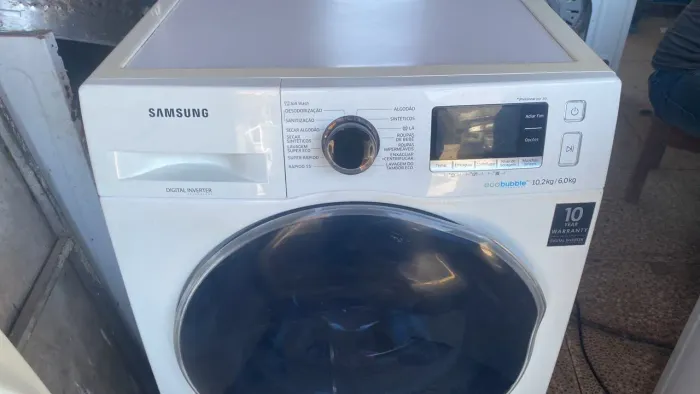 MÁQUINA LAVA E SECA SAMSUNG MUITO NOVA MODELO NOVO DOU GARANTIA FAÇO A ENTREGA!!
