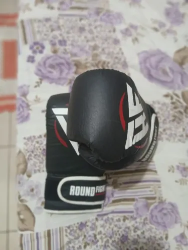 ? LUVA DE BOXE ROUND FIGHT - TAMANHO M