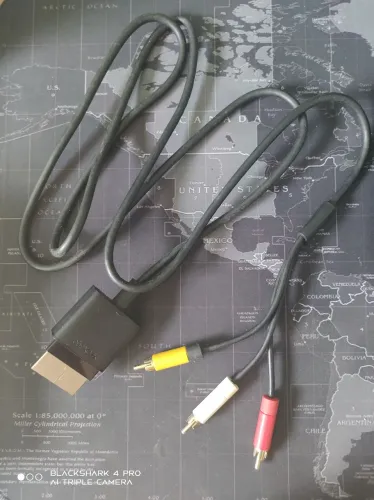 cabo de áudio e vídeo composto (RCA) compatível com o console Xbox 360.