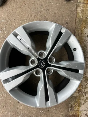 1 rodas do veloster aro 18