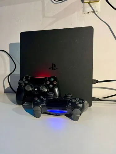 Ps4 Slim 1TB 2 controles