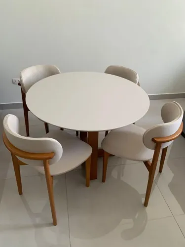 Mesa Redonda com 4 Cadeiras Alto Padrão NOVO